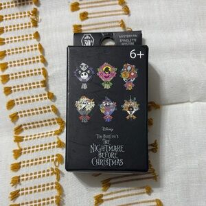 Disney The Nightmare Before Christmas Character Pin Set